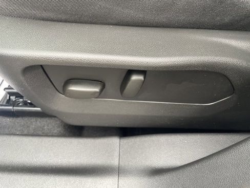 Used 2023 Buick Envision Essence w/ Sport Touring Package image 15