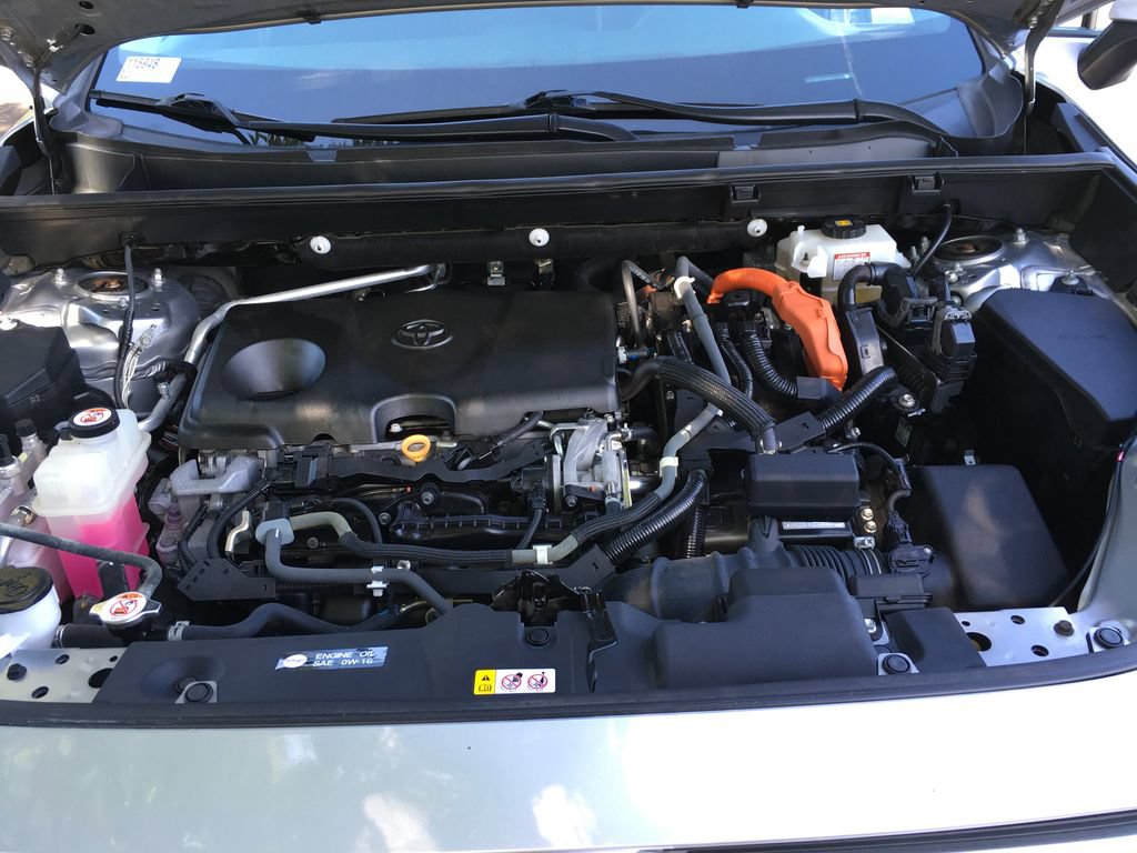 Used 2019 Toyota RAV4 LE w/ Carpet Mat Package AWD/4WD image 13