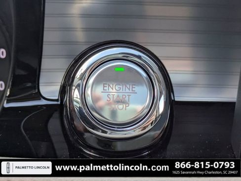 Certified 2022 Lincoln Corsair Standard w/ Premium Package image 28