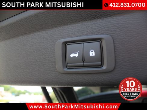 New 2025 Mitsubishi Outlander AWD image 30