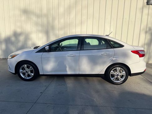 Used 2013 Ford Focus SE FWD image 6
