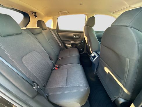 Used 2023 Honda HR-V LX image 27