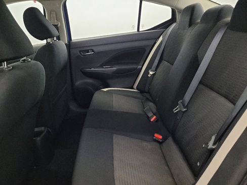 Used 2022 Nissan Versa SV FWD image 18