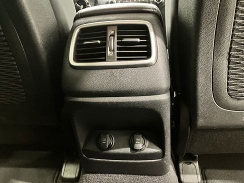 Used 2016 Kia Sorento LX image 35