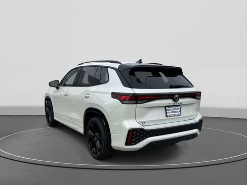 New 2026 Volkswagen Tiguan SE R-Line AWD/4WD image 3