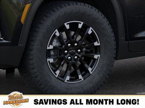 New 2026 Chevrolet Traverse Z71 w/ Driver Confidence Package image 9