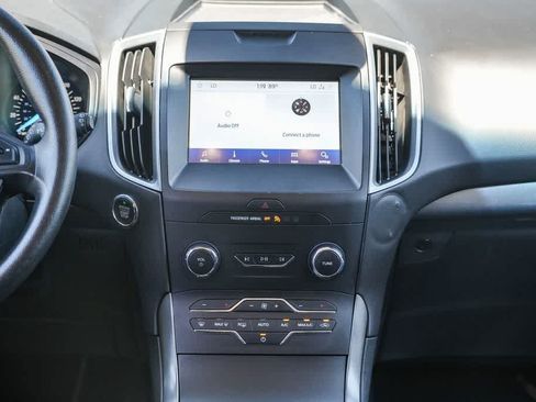 Used 2020 Ford Edge SE FWD image 13