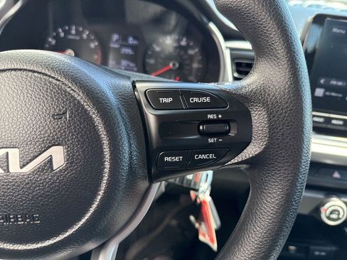 Used 2023 Kia Rio S image 10