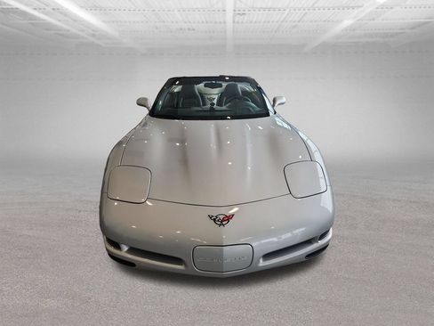 Used 2000 Chevrolet Corvette Convertible w/ Memory Pkg RWD image 17