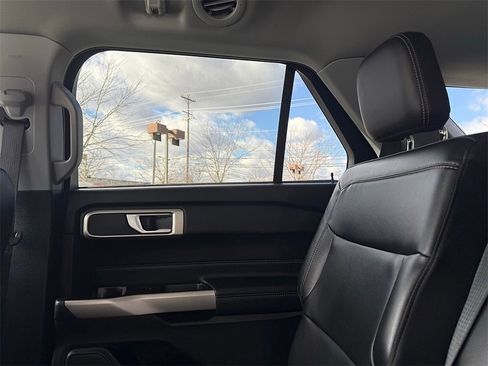 Used 2023 Ford Explorer XLT w/ Equipment Group 202A image 24