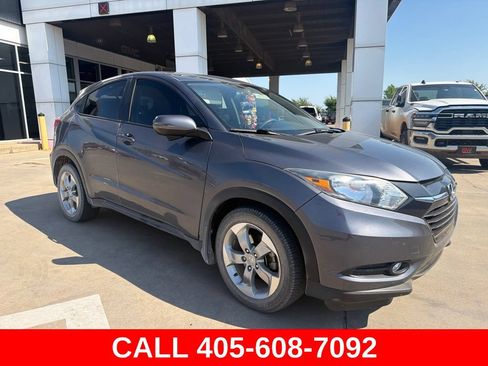 Used 2017 Honda HR-V EX image 1