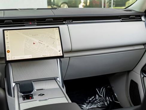 Certified 2024 Land Rover Range Rover Autobiography AWD/4WD image 20
