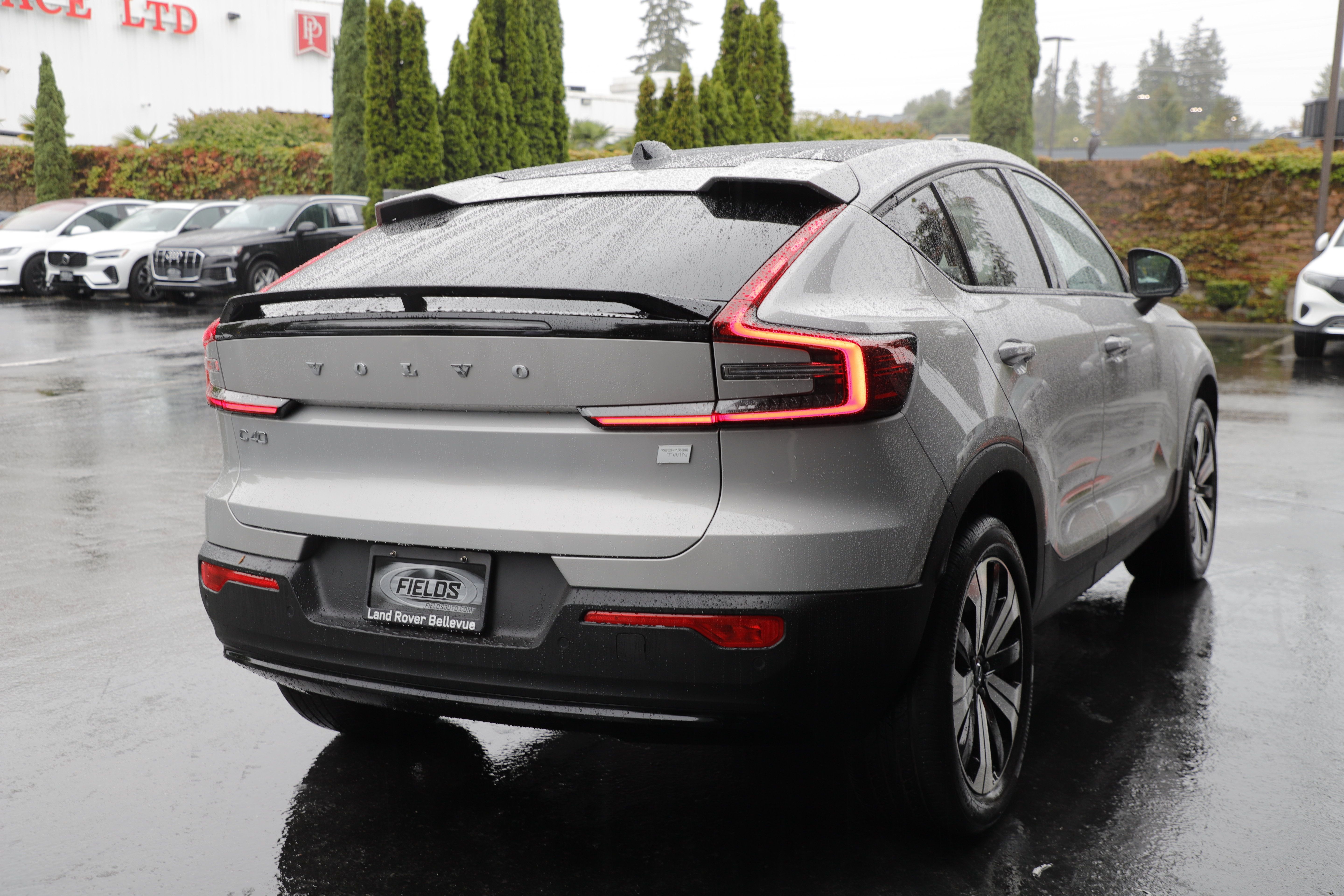 Used 2023 Volvo C40 P8 Recharge Plus AWD/4WD image 8