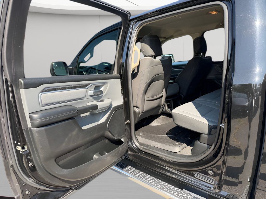 Used 2019 RAM 1500 Big Horn AWD/4WD image 28