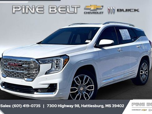 Used 2024 GMC Terrain Denali AWD/4WD image 11