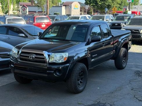 Used 2010 Toyota Tacoma 4x4 Access Cab image 1