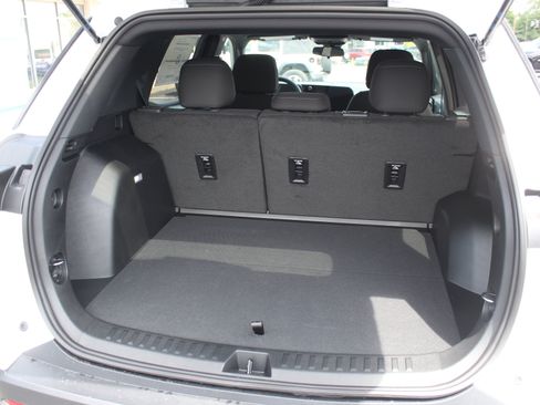New 2027 Chevrolet Equinox LT FWD image 17