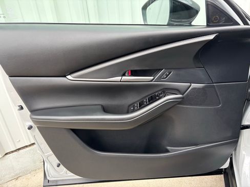 Certified 2025 MAZDA CX-30 AWD 2.5 S w/ Select Sport Pkg image 10