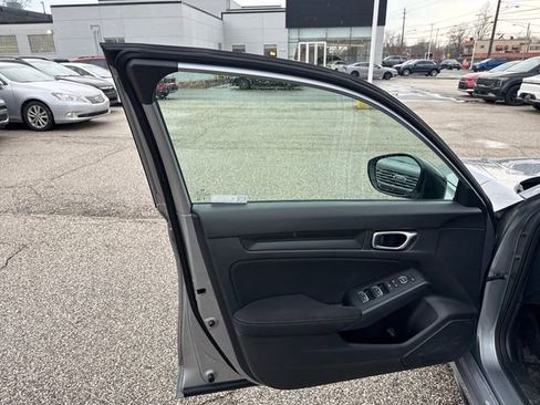 Used 2023 Honda Civic Sport image 19