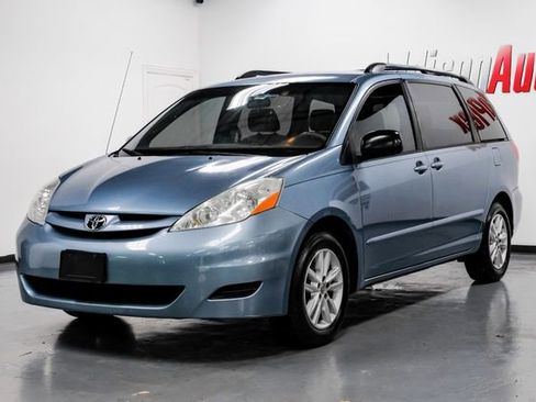 Used 2008 Toyota Sienna LE image 6