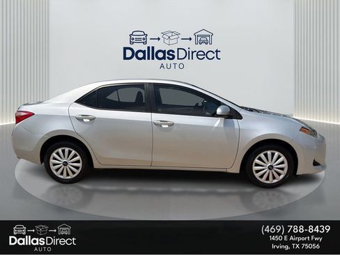 Used 2018 Toyota Corolla LE FWD image 5