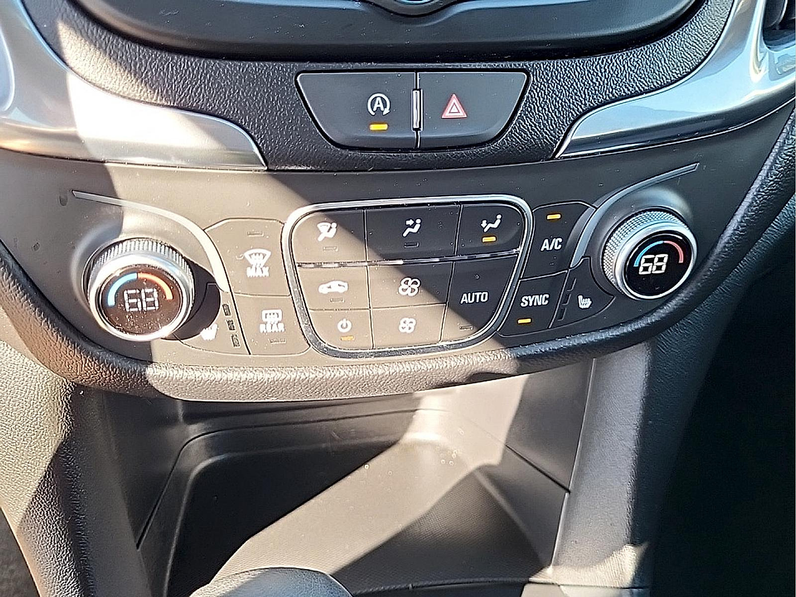 Used 2024 Chevrolet Equinox LT AWD/4WD image 23