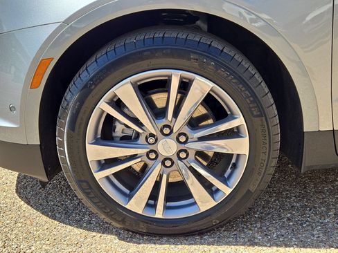Used 2025 Cadillac XT5 Premium Luxury w/ Technology Package AWD/4WD image 11