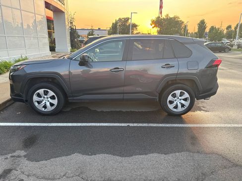 Used 2025 Toyota RAV4 LE AWD/4WD image 7