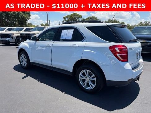 Used 2017 Chevrolet Equinox LT w/ Convenience Package FWD image 4