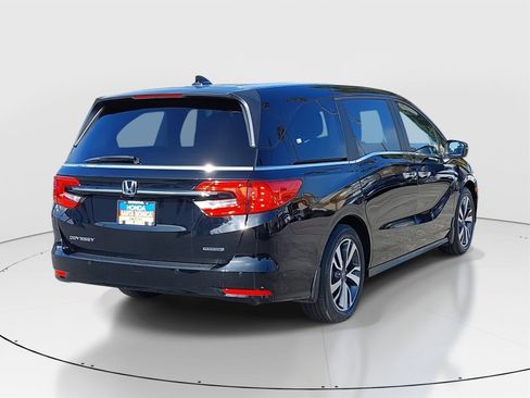 Used 2023 Honda Odyssey Touring image 5