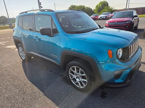 Used 2020 Jeep Renegade Sport w/ Sport Appearance Group AWD/4WD image 17