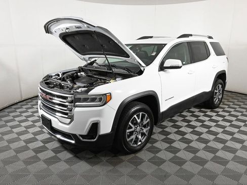 Used 2023 GMC Acadia SLT image 34