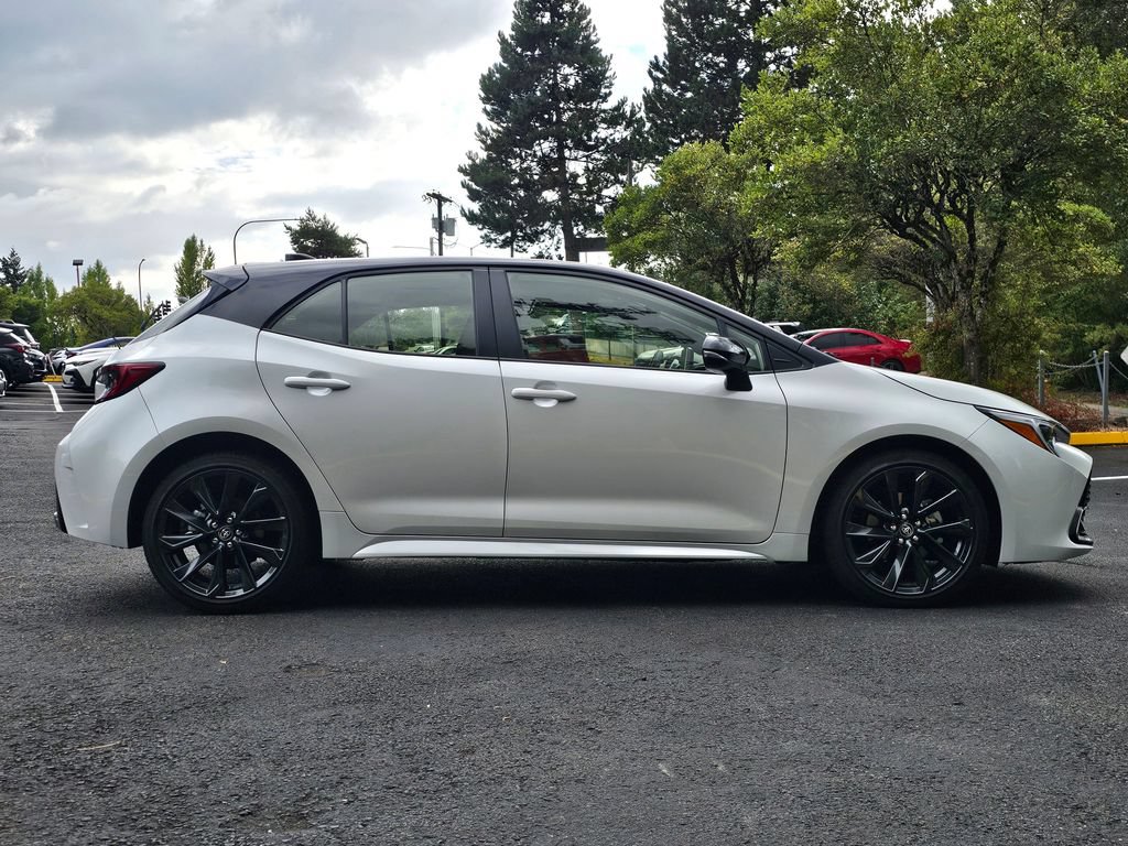 Used 2025 Toyota Corolla XSE FWD image 8