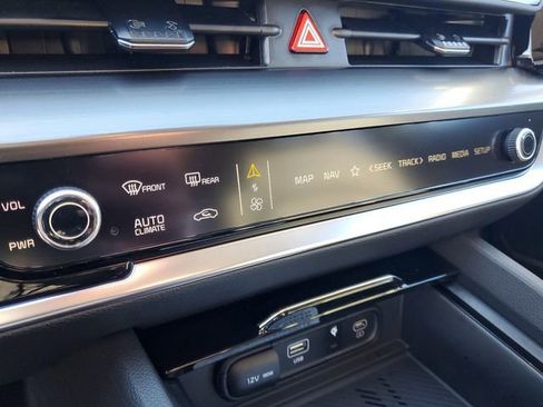New 2025 Kia Sportage EX w/ EX Premium Package image 18