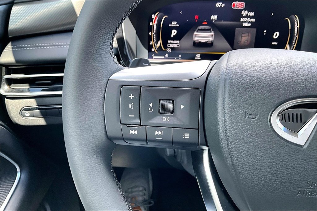 New 2027 INFINITI QX60 Luxe FWD image 42