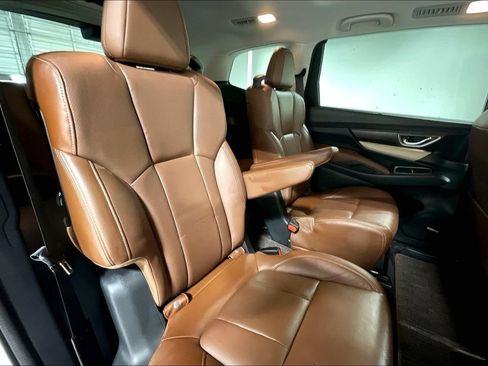 Used 2019 Subaru Ascent Touring w/ Popular Package #3 AWD/4WD image 34