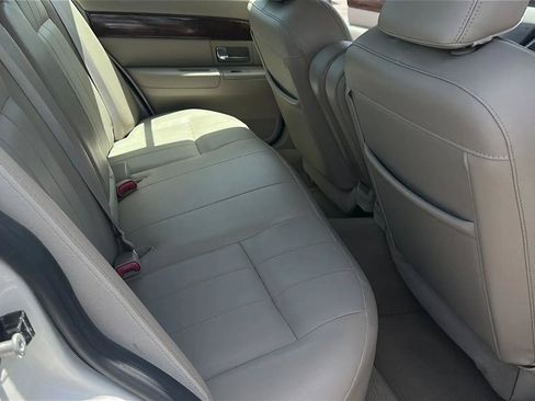 Used 2009 Mercury Grand Marquis LS RWD image 29