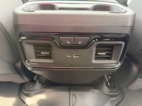 New 2026 GMC Sierra 1500 AT4 w/ AT4 Premium Package AWD/4WD image 28