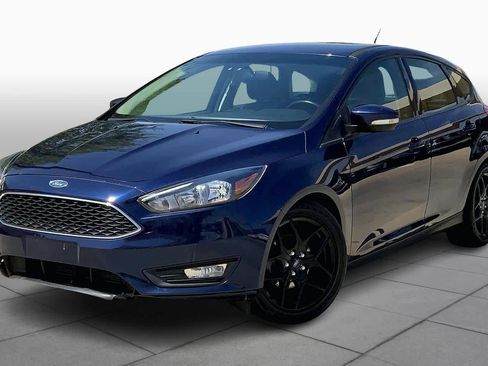 Used 2016 Ford Focus SE w/ Equipment Group 201A image 1