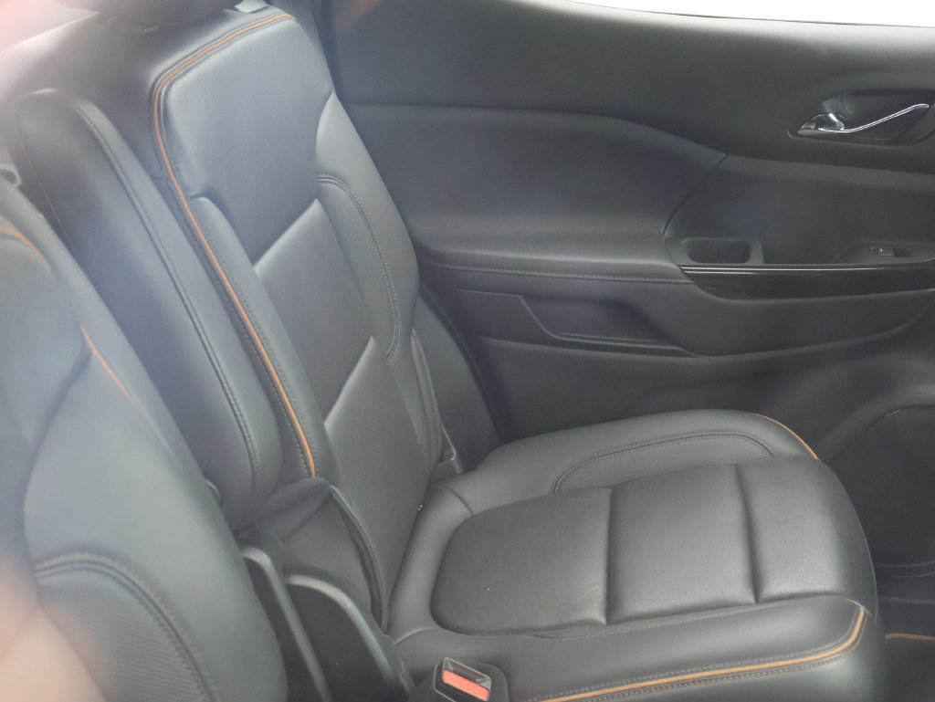 Used 2023 GMC Acadia AT4 w/ Technology Package AWD/4WD image 16