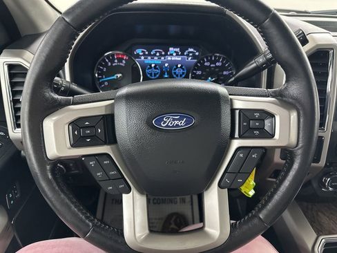 Used 2018 Ford F250 Lariat w/ Lariat Value Package image 35