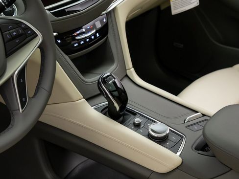 New 2026 Cadillac XT5 Premium Luxury AWD/4WD image 12