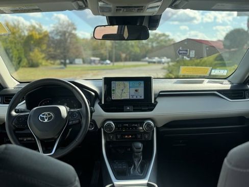 Used 2023 Toyota RAV4 XLE image 24
