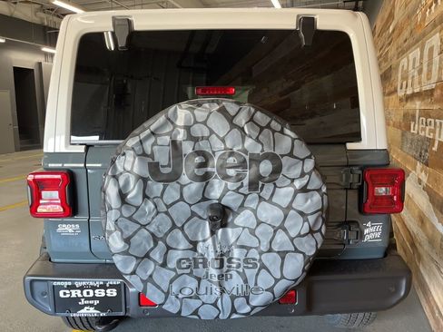 New 2026 Jeep Wrangler Sahara w/ Whitecap Package image 25