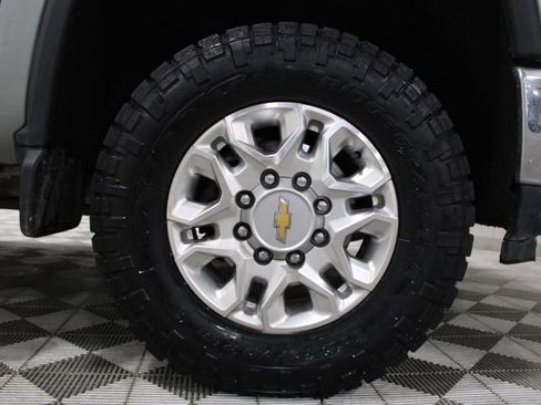 Used 2024 Chevrolet Silverado 2500 LT w/ All Star Edition AWD/4WD image 46