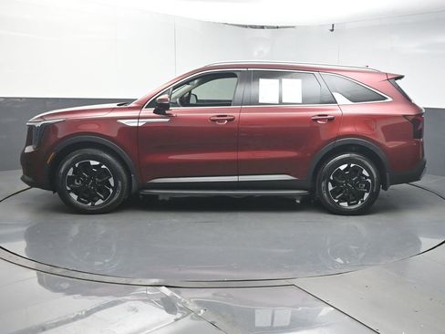 Used 2025 Kia Sorento S AWD/4WD image 5