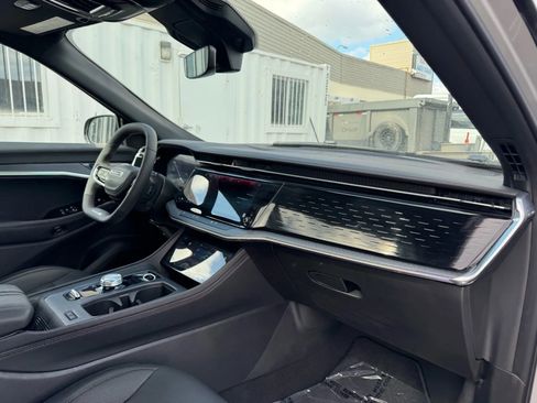 Used 2025 Jeep Wagoneer S Limited image 28