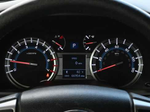 Used 2019 Toyota 4Runner Limited AWD/4WD image 12