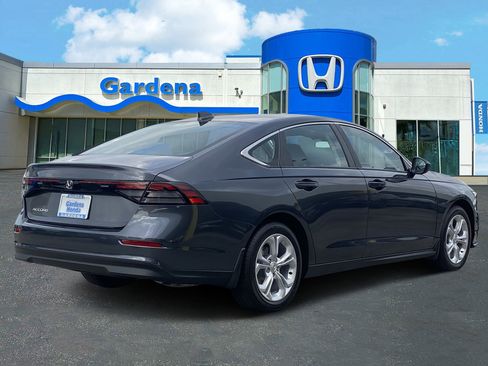 Used 2025 Honda Accord LX image 6