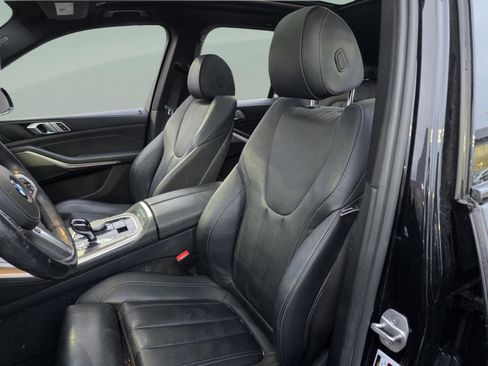 Used 2022 BMW X5 xDrive40i w/ M Sport Package image 9